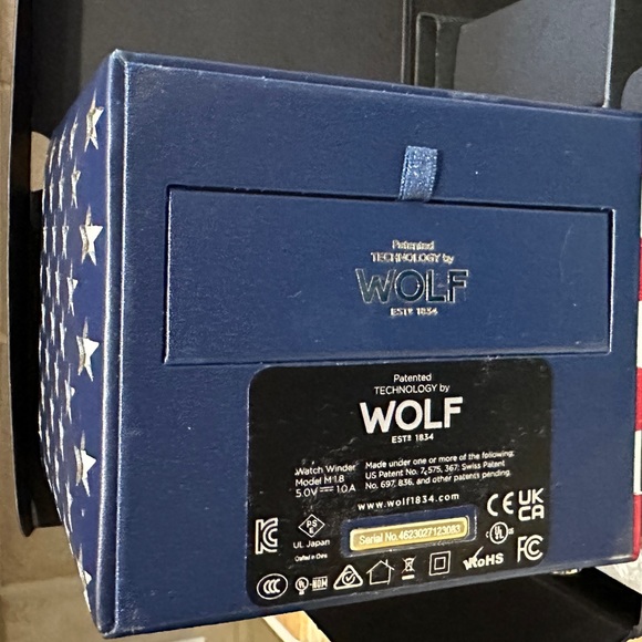 NIB Wolf American Flag Single Watch Winder - Picture 5 of 15